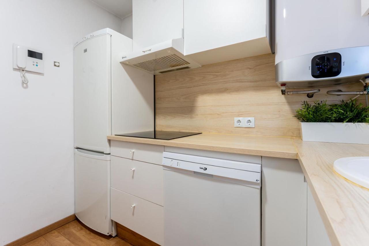 Claveles Apartment By Bossh! Apartments Málaga Buitenkant foto